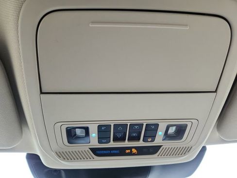 Used 2020 Ford Explorer Platinum w/ Premium Technology Package image 52