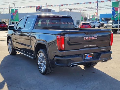 Used 2022 GMC Sierra 1500 Denali w/ Denali Reserve Package image 5