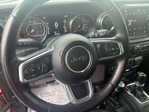 Used 2021 Jeep Wrangler Unlimited Sahara AWD/4WD image 13