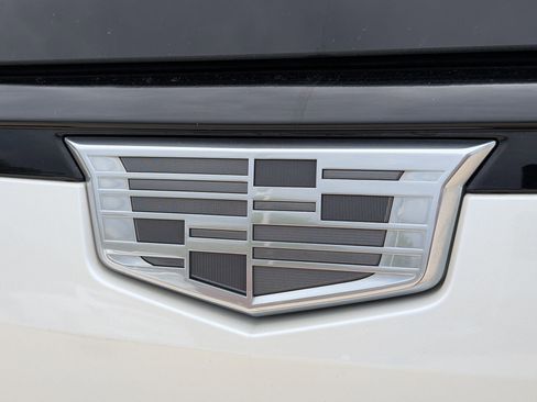 Used 2022 Cadillac Escalade Sport Platinum w/ LPO, ONYX Package AWD/4WD image 13