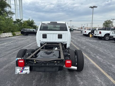 New 2024 RAM 3500 Tradesman image 4