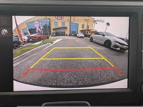 Certified 2025 Kia Soul LX w/ LX Technology Package FWD image 19
