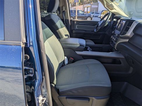 Used 2019 RAM 2500 Big Horn image 33