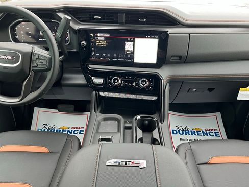 New 2026 GMC Sierra 2500 AT4 w/ AT4 Premium Plus Package AWD/4WD image 7