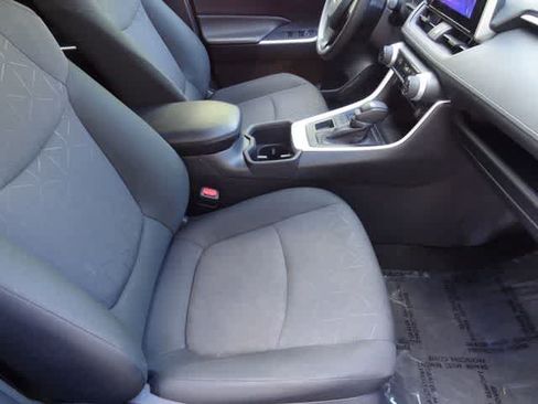 Used 2024 Toyota RAV4 XLE AWD/4WD image 12