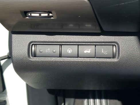 Certified 2023 Nissan Pathfinder Platinum w/ Cargo Package AWD/4WD image 26
