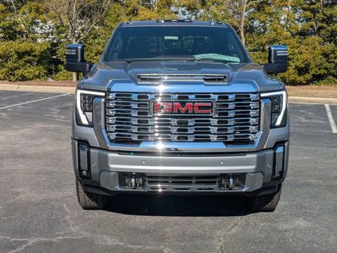 New 2026 GMC Sierra 2500 Denali w/ Denali Reserve Package AWD/4WD image 8