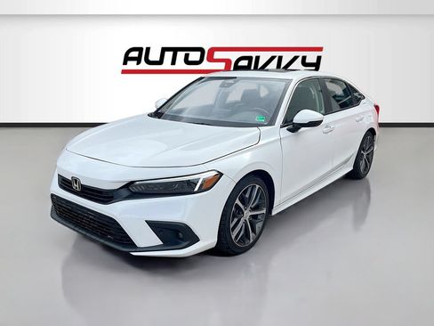 Used 2022 Honda Civic Touring image 3