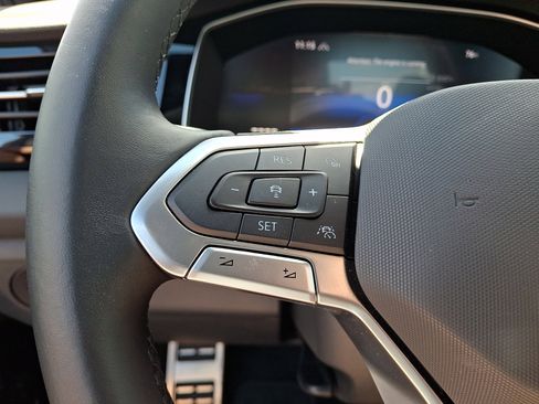 Certified 2025 Volkswagen Jetta Sport FWD image 21