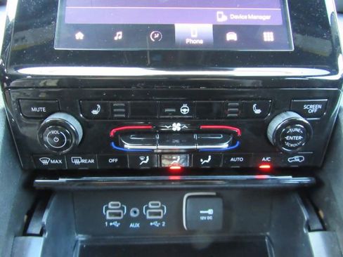 Used 2025 Jeep Grand Cherokee Altitude image 45