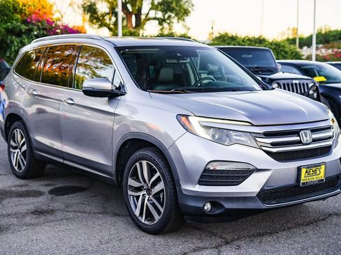 Used 2017 Honda Pilot Elite image 5