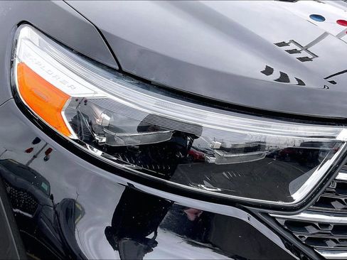 Certified 2024 Ford Explorer XLT w/ Equipment Group 202A image 27