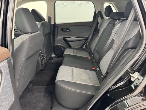 Used 2021 Nissan Rogue S AWD/4WD image 15
