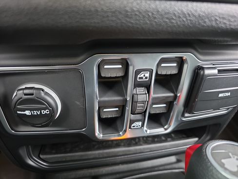 New 2026 Jeep Wrangler Unlimited Sport AWD/4WD image 9