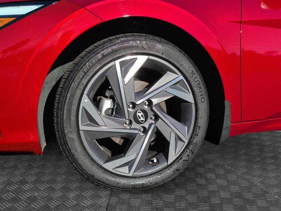 Certified 2025 Hyundai Elantra Sport FWD image 27