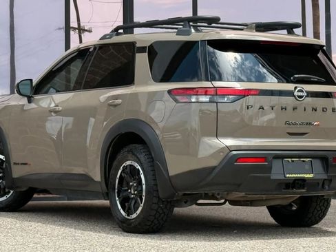 Used 2023 Nissan Pathfinder Rock Creek AWD/4WD image 7
