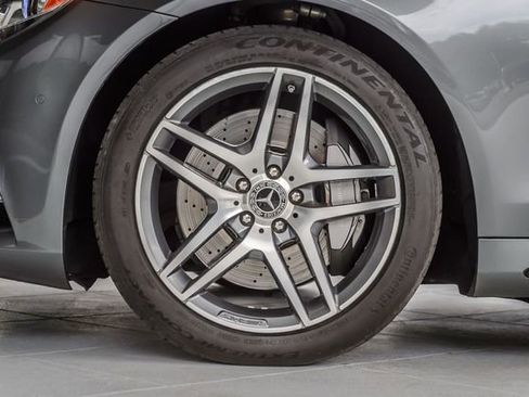 Used 2017 Mercedes-Benz S 550 4MATIC Sedan image 13