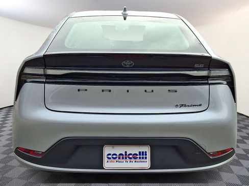 Certified 2024 Toyota Prius Prime SE image 5