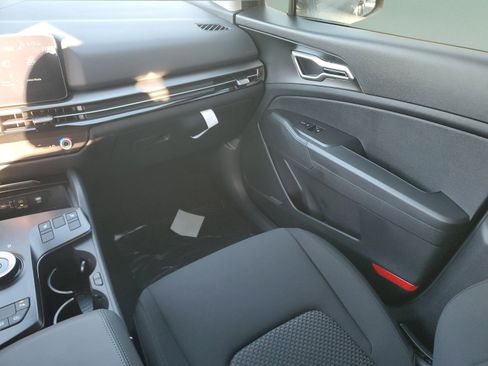 New 2026 Kia Sportage S AWD/4WD image 21