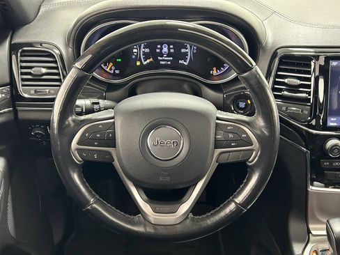 Used 2020 Jeep Grand Cherokee Overland image 12