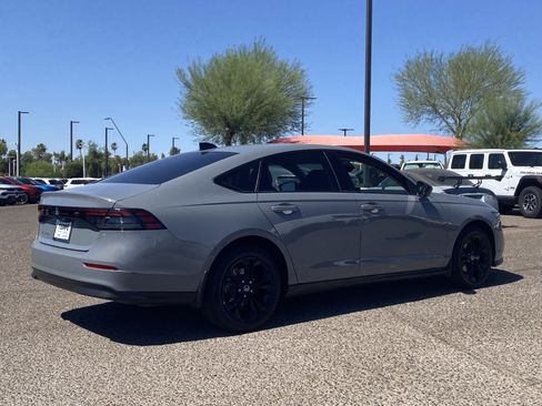 Used 2025 Honda Accord SE image 5
