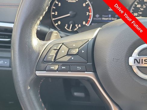 Used 2022 Nissan Altima 2.5 SR w/ Midnight Edition Package FWD image 7