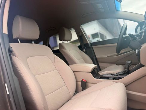 Used 2019 Hyundai Tucson Value FWD image 14