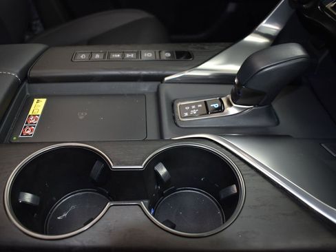 Used 2025 Lexus LX 700h Overtrail image 28