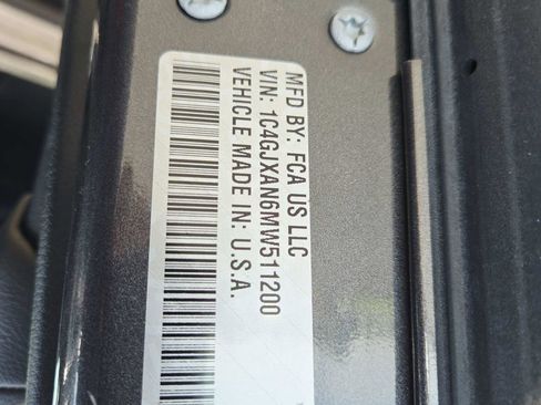 Used 2021 Jeep Wrangler Sport AWD/4WD image 38