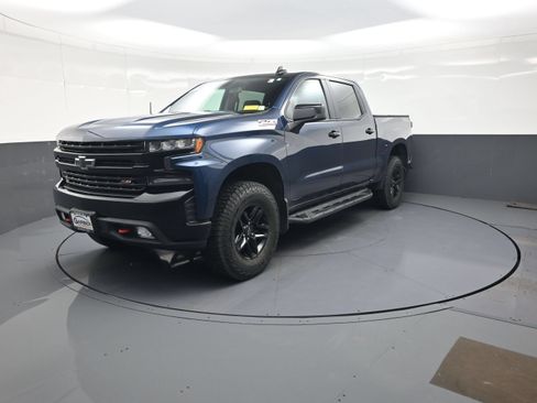 Used 2020 Chevrolet Silverado 1500 LT Trail Boss AWD/4WD image 7