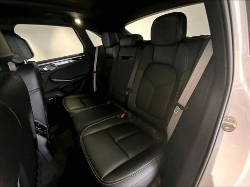 New 2026 Porsche Macan S image 28