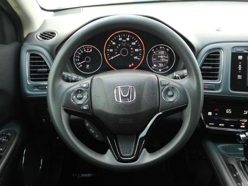 Used 2016 Honda HR-V EX image 29