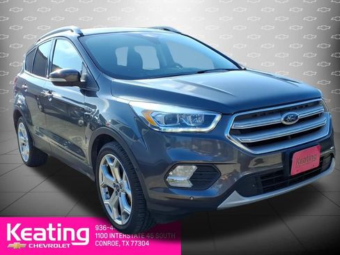 Used 2019 Ford Escape Titanium FWD image 3
