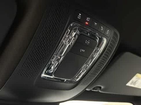 Certified 2026 Mercedes-Benz GLB 250 4MATIC image 25