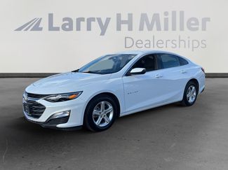 Used 2024 Chevrolet Malibu LS video 1
