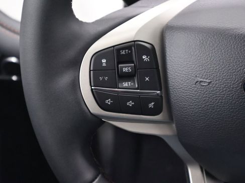 New 2026 Ford Explorer Active AWD/4WD image 18
