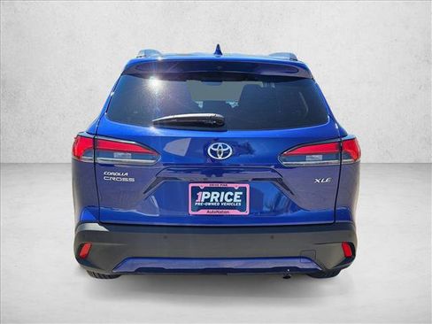 Used 2024 Toyota Corolla Cross XLE FWD image 7