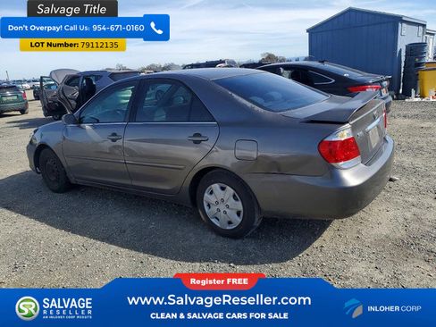 Used 2005 Toyota Camry image 2