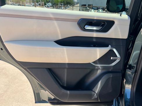 New 2026 Nissan Armada Platinum Reserve AWD/4WD image 18