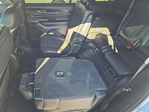 Used 2025 Jeep Grand Cherokee L Altitude image 43