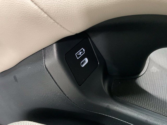Certified 2026 Honda HR-V LX image 21