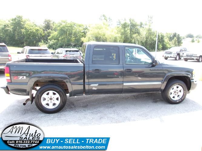 Used 2005 GMC Sierra 1500 SLE w/ Off-Road Package AWD/4WD image 7