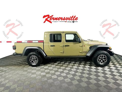 New 2025 Jeep Gladiator Rubicon w/ Convenience Group image 8