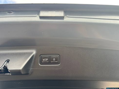 Used 2024 Hyundai Santa Fe Limited AWD/4WD image 19