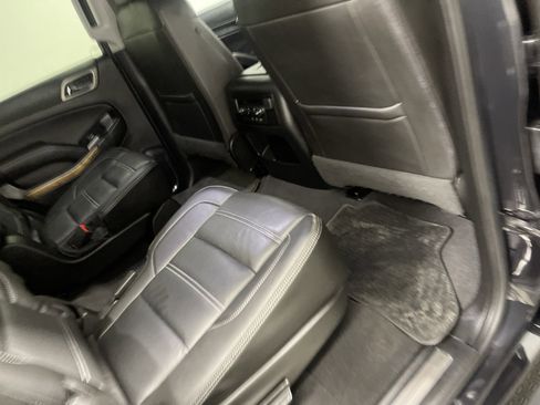 Used 2020 GMC Yukon Denali w/ Denali Ultimate Package image 22