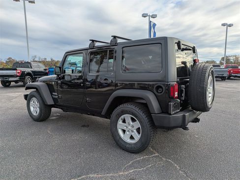 Used 2016 Jeep Wrangler Unlimited Sport w/ Quick Order Package 24S image 6