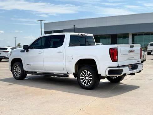Used 2020 GMC Sierra 1500 AT4 w/ Off-Road Performance Package AWD/4WD image 4