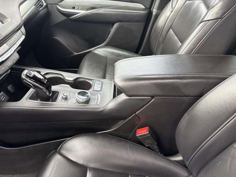 Used 2023 Cadillac XT4 Premium Luxury image 20