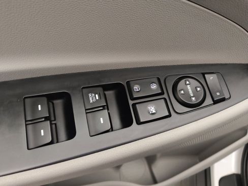 Used 2019 Hyundai Tucson SE image 27