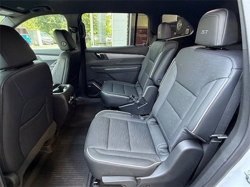 New 2025 Buick Enclave Sport Touring w/ Power Package image 15